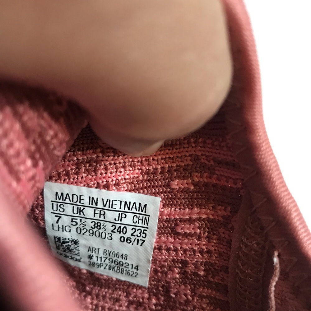 Adidas | Womens NMD R1 in Raw Pink Glitch - Picture 6 of 6